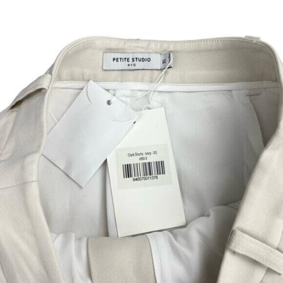 NWT PETITE STUDIO NYC Clark Shorts Sz XS Ivory - Picture 3 of 4